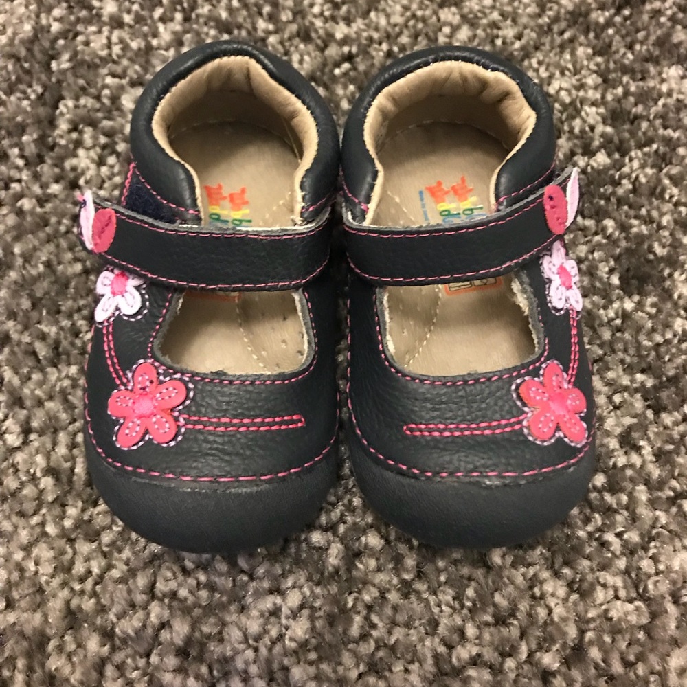 New wobbly waddlers shoe